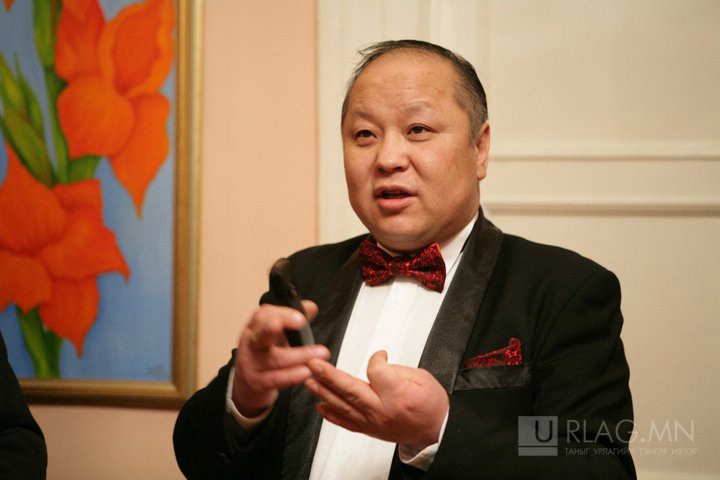 Б.Цогтбаяр: Монголын кино урлаг хоёр төрлөөр хөгжиж байна…